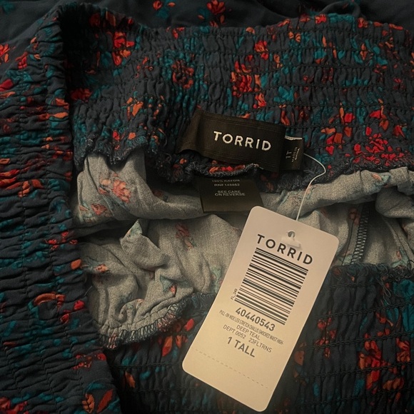 Torrid NWT Pull-On Wide Leg Challis Smocked Waist High-Rise Pant in Deep Teal - Picture 6 of 6